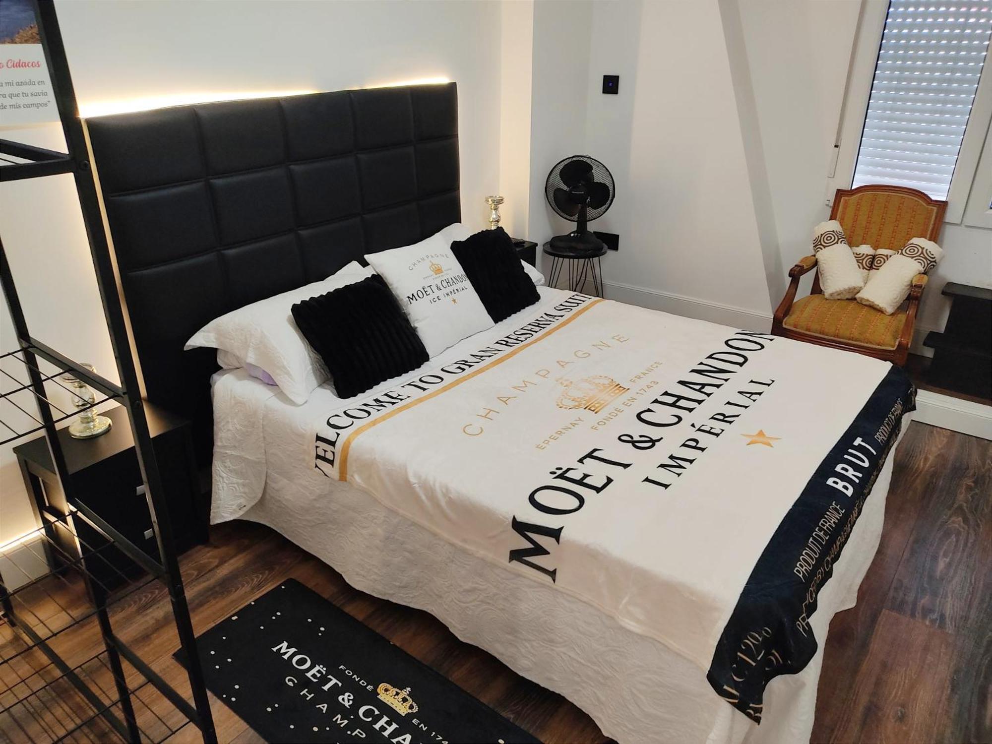 Gran Reserva Suites Centro Alojamiento Entero Logroño Buitenkant foto